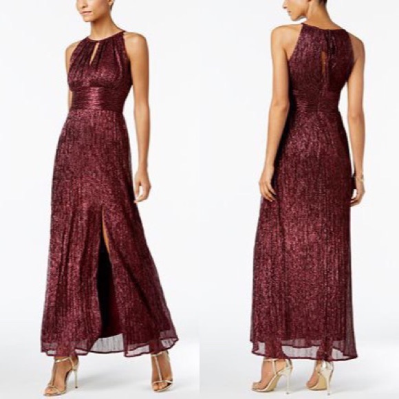 R M Richards Metallic Knit Keyhole 